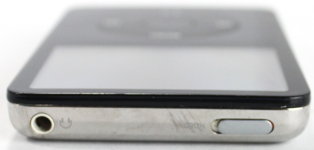50000207-Apple iPod Classic 30GB (5th Generation- Black)-image